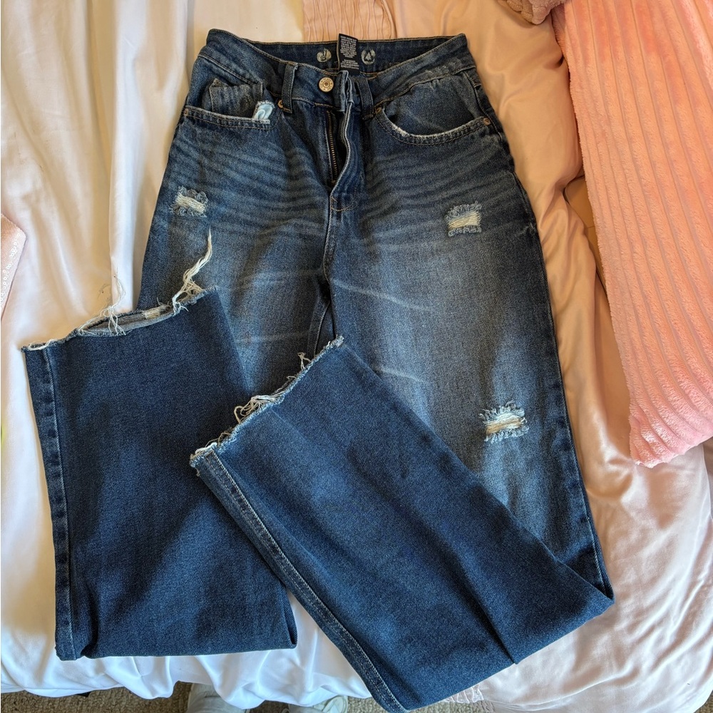 Rewatch Distressed Blue Jeans